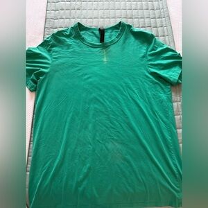 Lululemon fundamental shirt